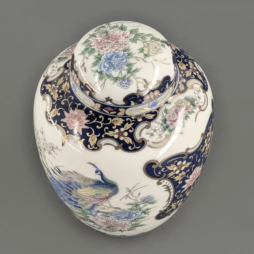 Toyo Japan Porcelain Ginger Jar Peacock Floral Gold Gilt Cobalt Blue 6 Inch